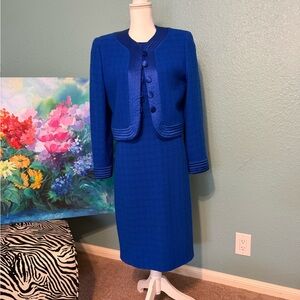 VALENTINO Couture -Gorgeous Dress with Matching Jacket